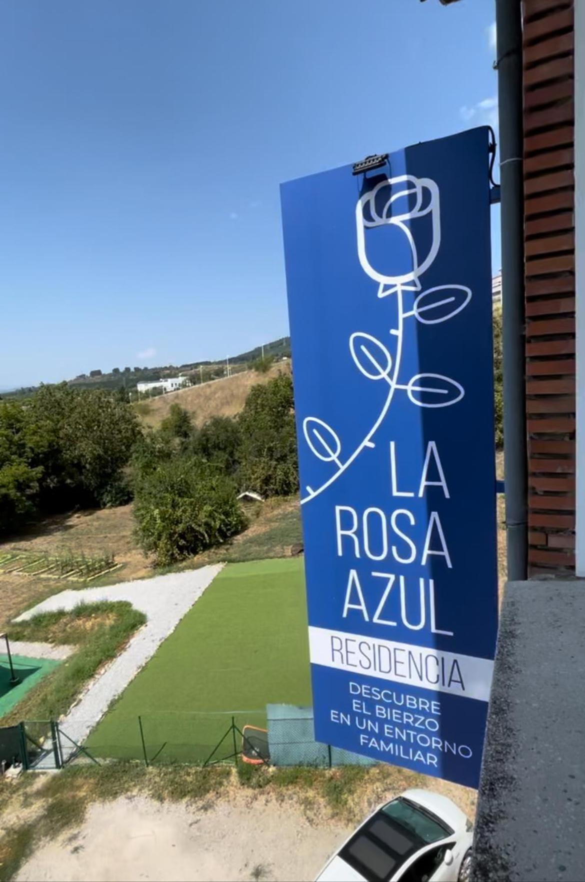 La Rosa Azul Rooms Понферрада Экстерьер фото
